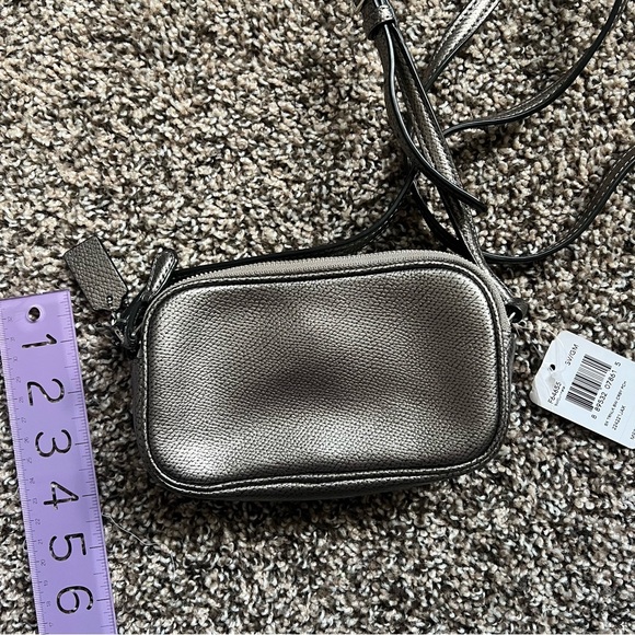 Coach bow turnlock crossbody - Picture 2 of 3